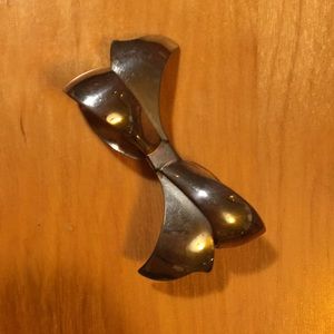 Vintage Bow Pin